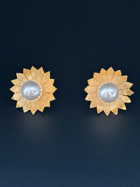 Pearl Flower Earrings