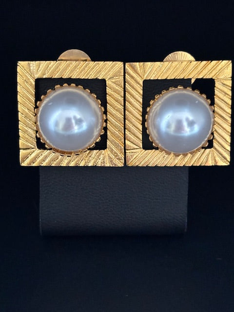 Squared & Pearl Flower Earrings
