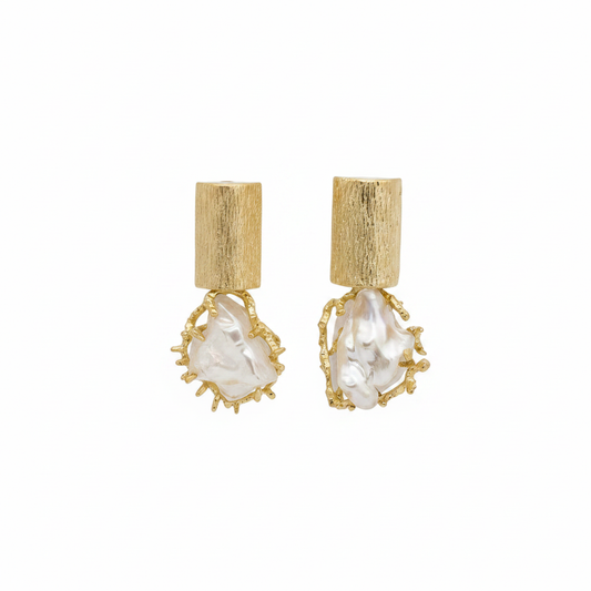 Pendientes dorados con cristal en bruto sin fondo
